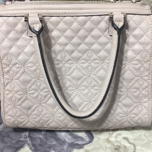 Pretty Pink Guess Purse - Picture 3 of 4